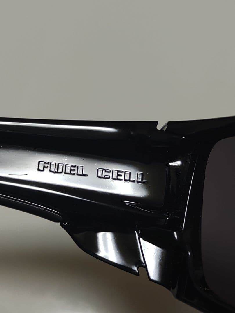 o*4様 美品　OAKLEY　FUEL CELL
