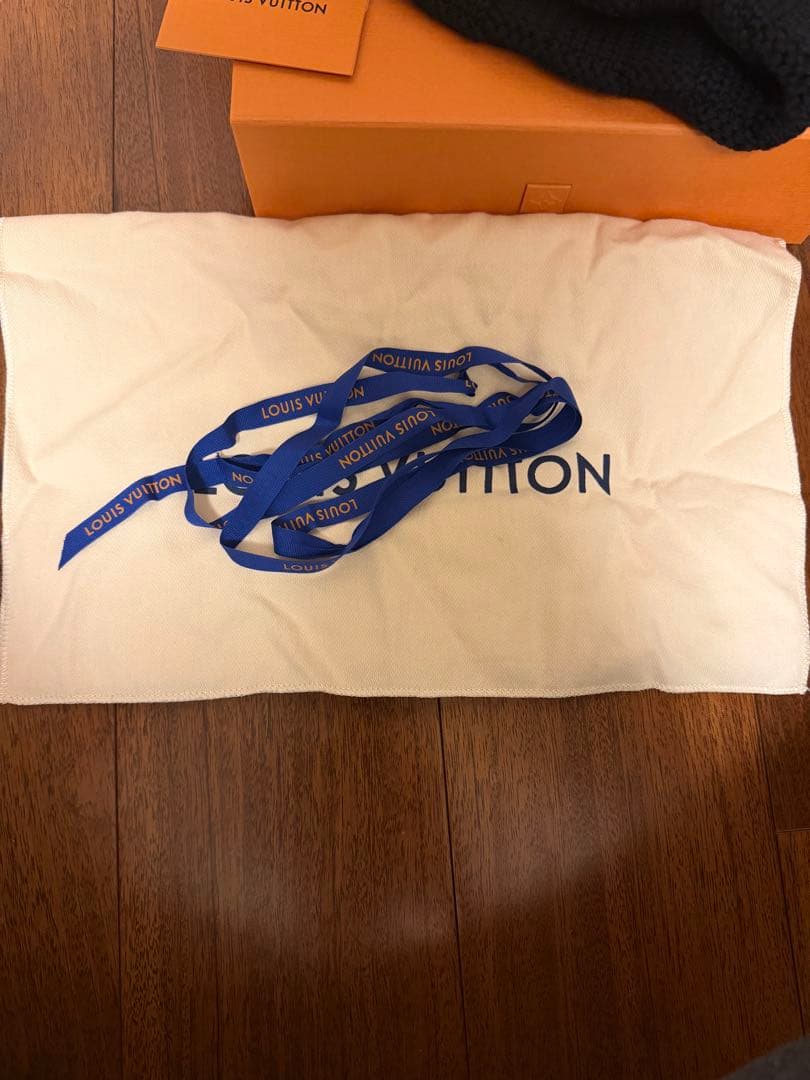 LOUIS VUITTON ブラックニット帽