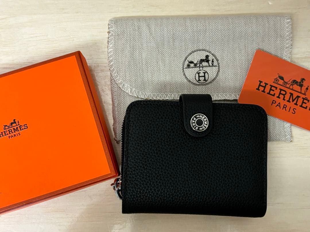極美品⭐︎ H 二つ折り財布 新品未使用 ノベルティ