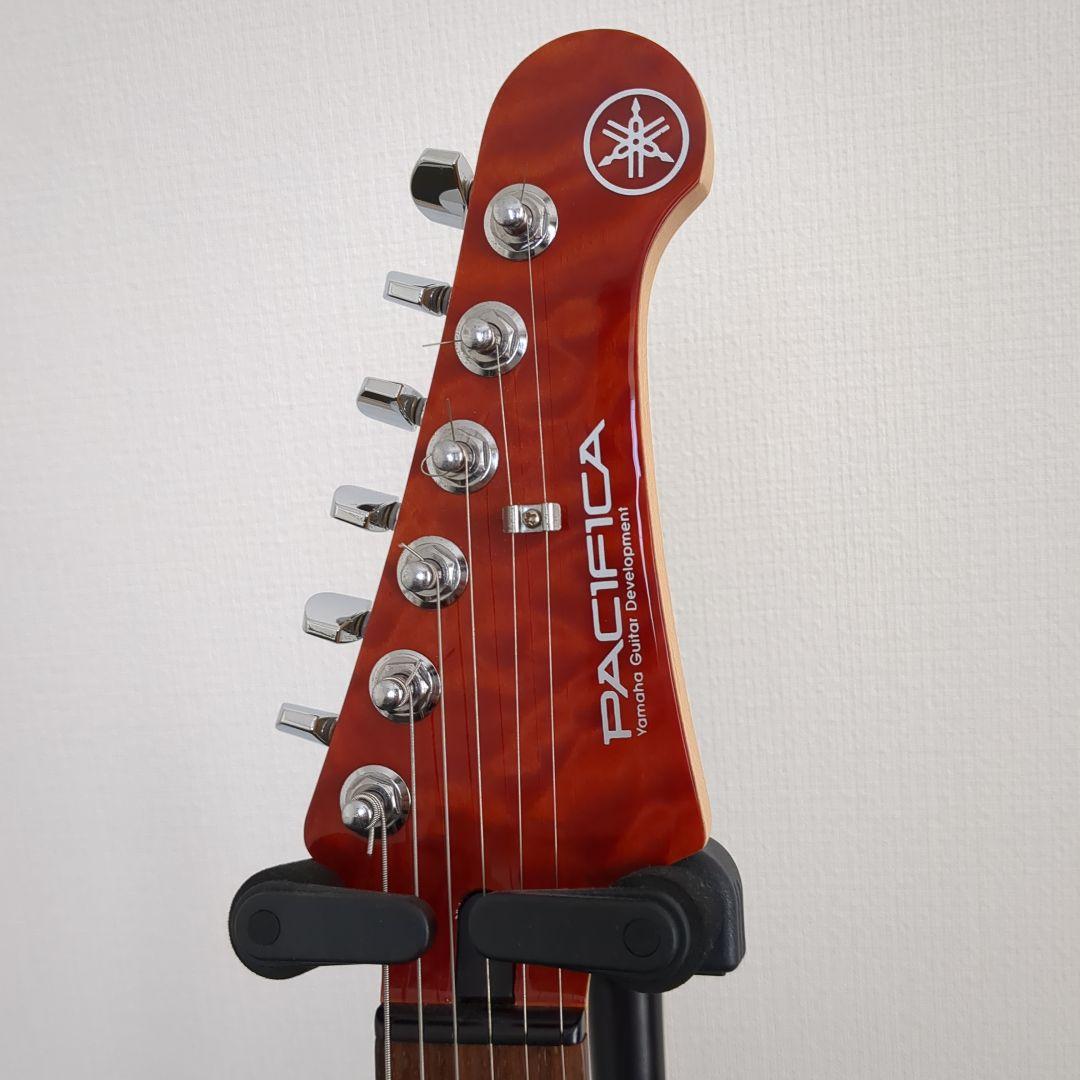ヤマハ パシフィカ エレキギター　YAMAHA PACIFICA 212VQM