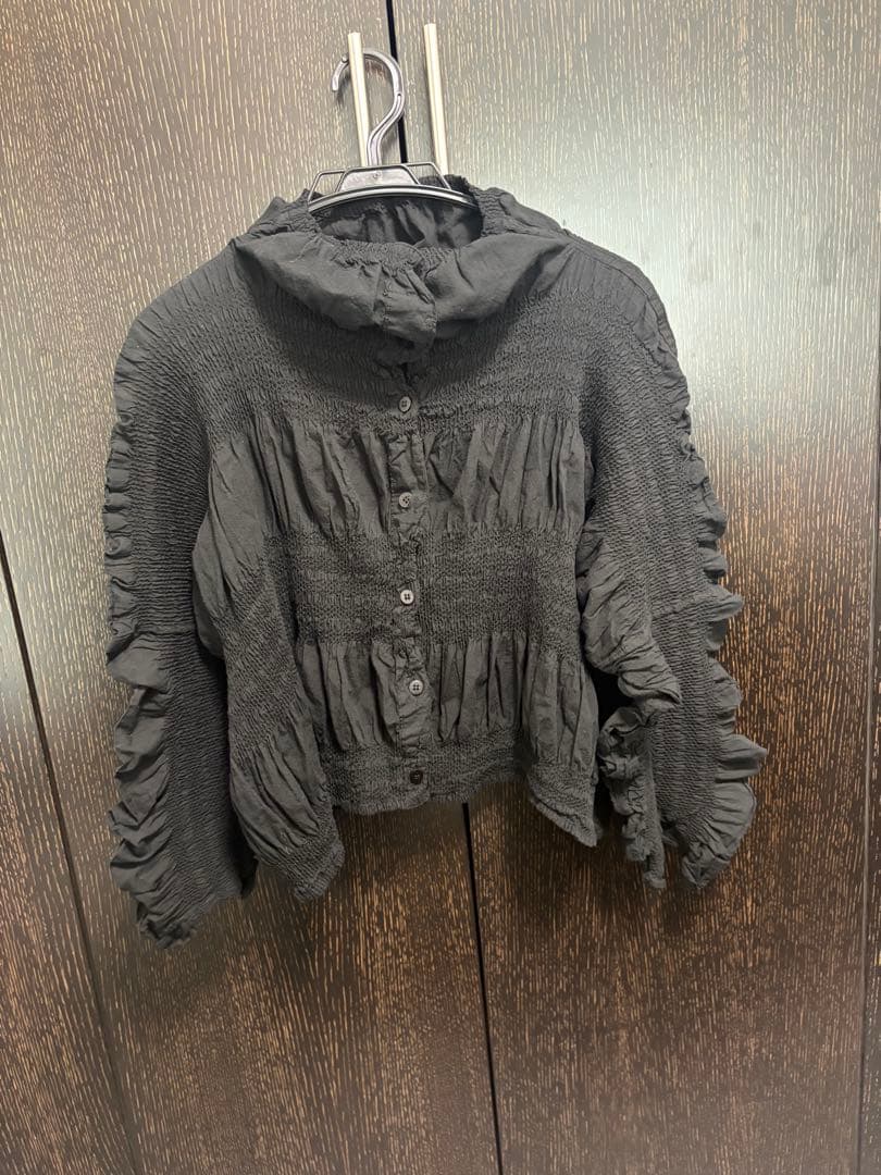 me ISSEY MIYAKE　SHRINK STRIPE　カーディガン　黒