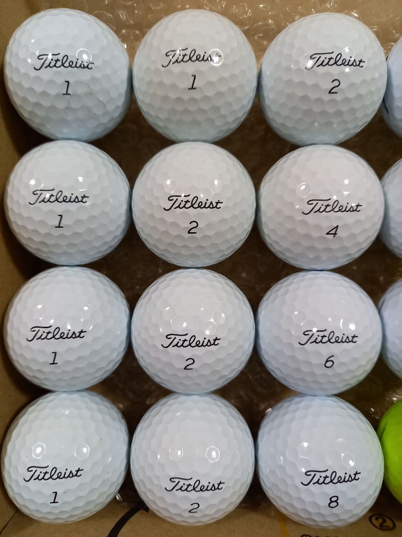 美品タイトリスト PRO V1 ロストボール24球
