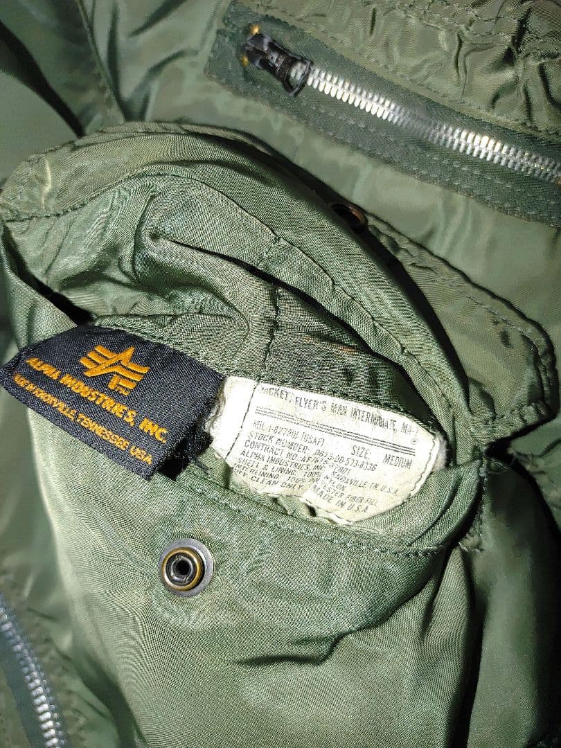 ALPHA INDUSTRIES MA-1 フライトジャケット オリーブグリーン