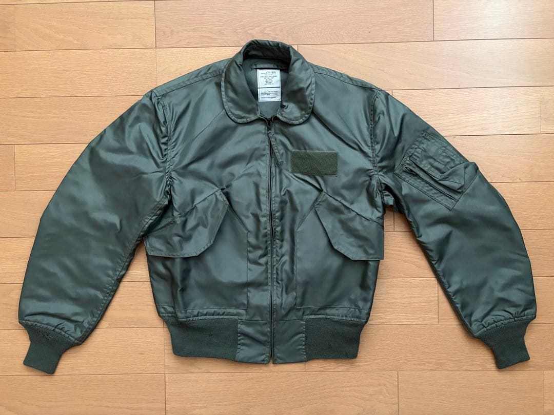 美品 バキバキのミントコンディション 米軍実物 CWU-36/P サイズM