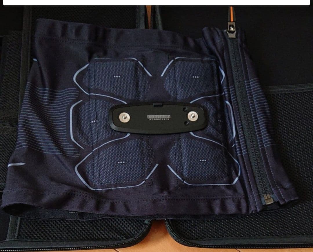SIXPAD シックスパッド パワースーツ アブズ