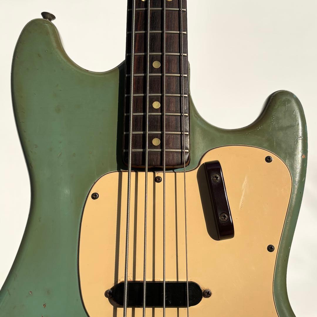1972年 Fender USA Musicmaster Bass ダフネブルー
