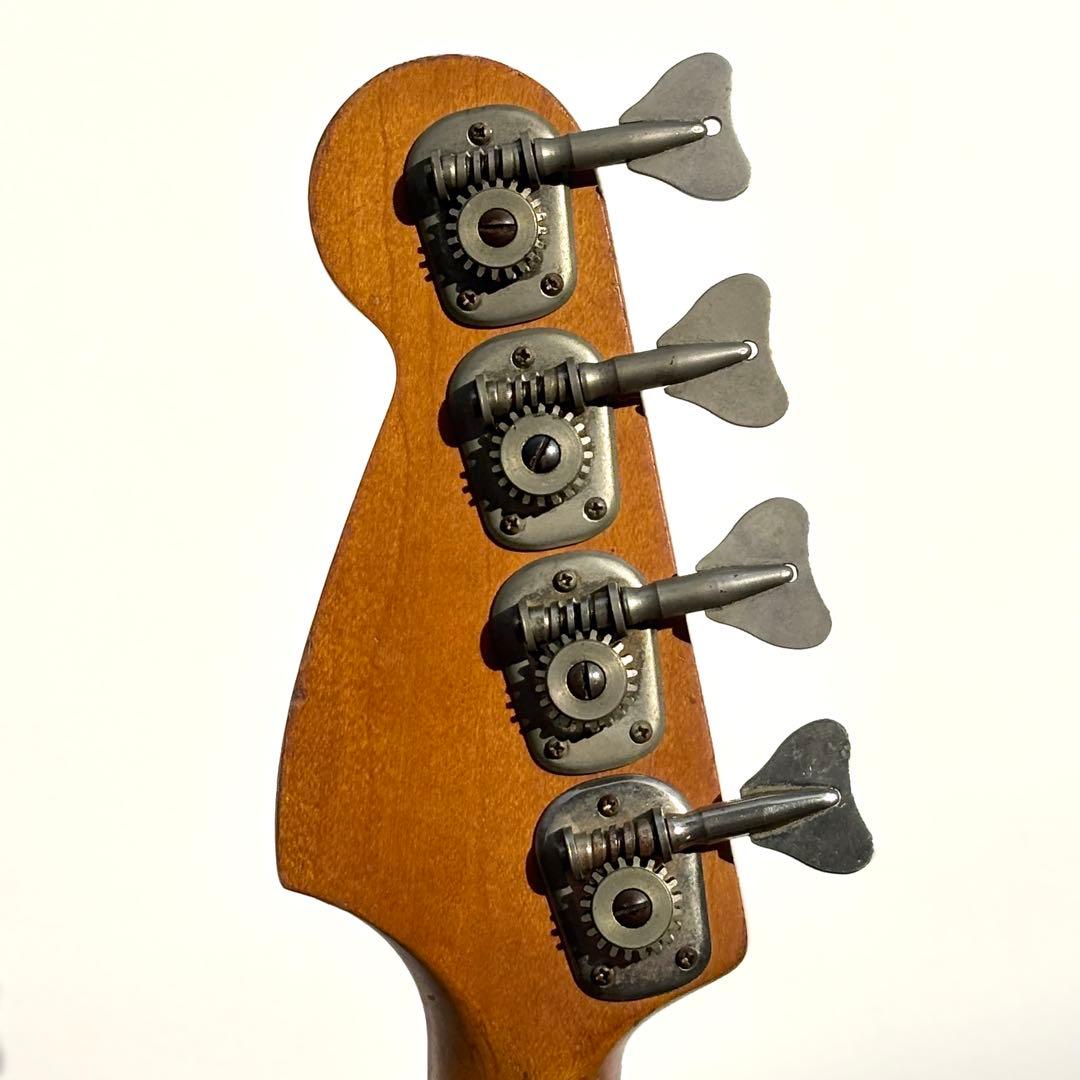 1972年 Fender USA Musicmaster Bass ダフネブルー