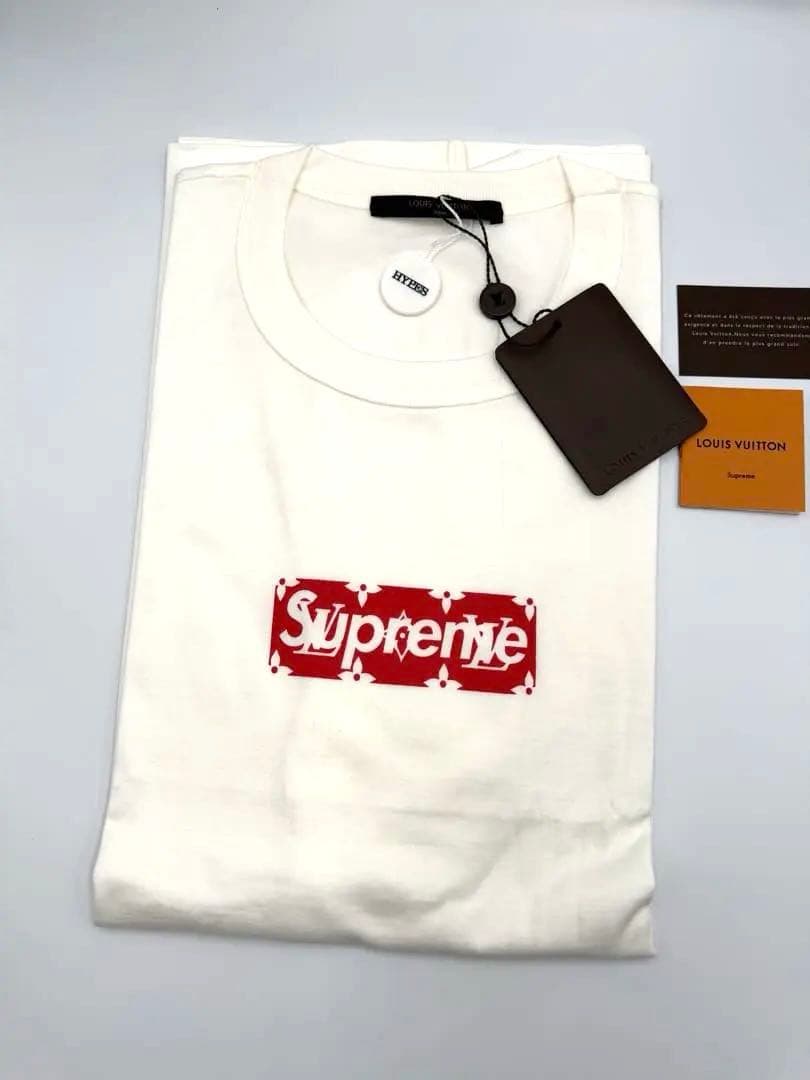 希少新品LOUIS VUITTON(ルイヴィトン)✖️Supreme(シュプリーム