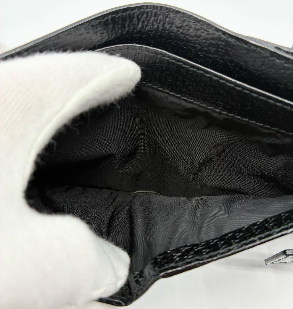 極美品 GUCCI グッチ レザー 二つ折り財布 黒 ブラック A1349A6