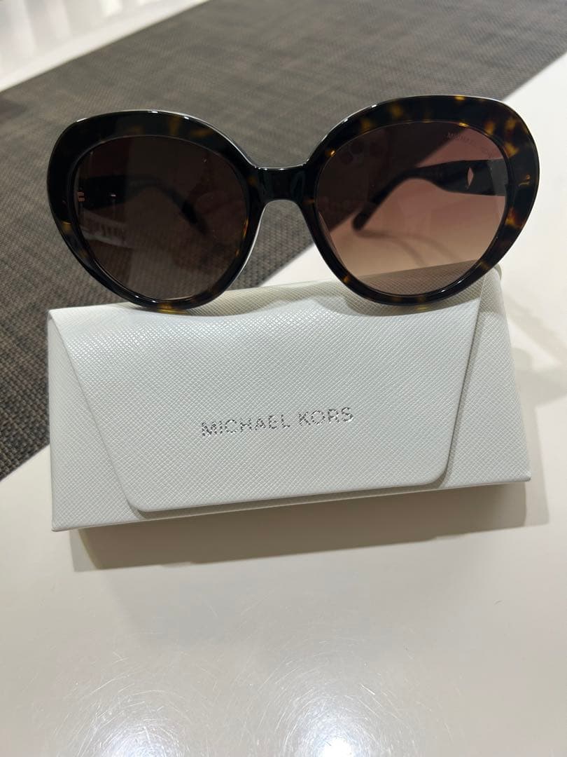 MICHAEL KORS サングラス