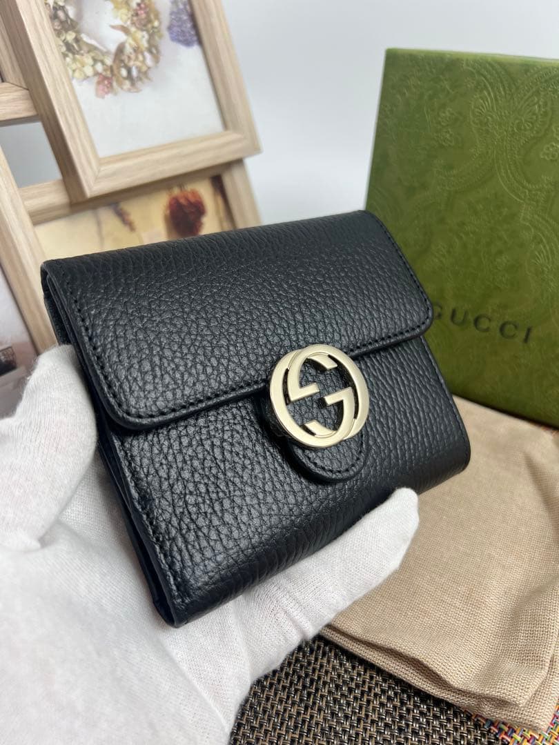 ✨ほぼ未使用✨GUCCI グッチ インターロッキング　二つ折り財布　ダラーカーフ
