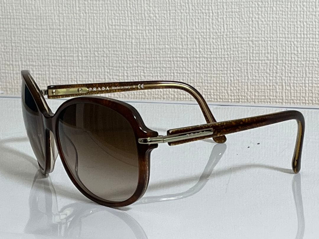 PRADA　プラダ　レディース　サングラス　ケース&外箱&クロス&取説 付き