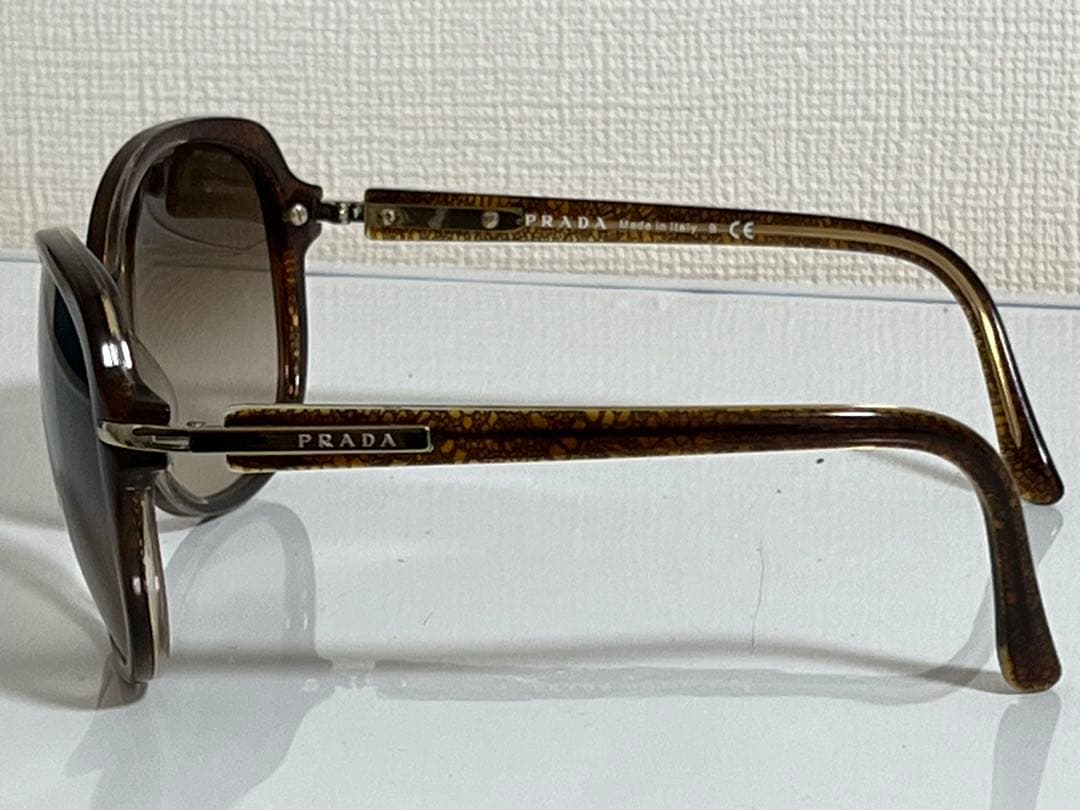 PRADA　プラダ　レディース　サングラス　ケース&外箱&クロス&取説 付き