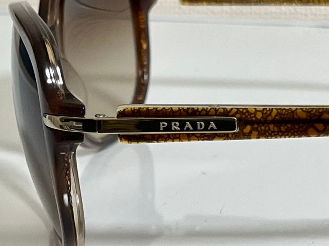 PRADA　プラダ　レディース　サングラス　ケース&外箱&クロス&取説 付き