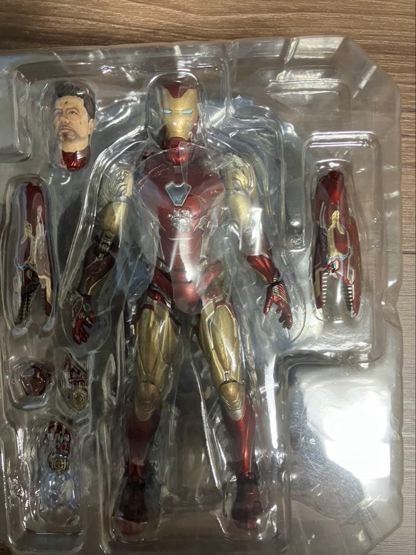 SHフィギュアーツ　アイアンマンマーク８５ アイアムアイアンマン