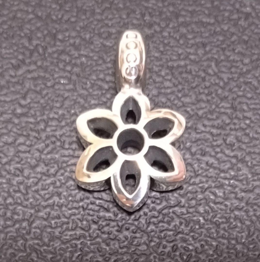 【Good Art HLYWD】Cutout Rosette Pendant C