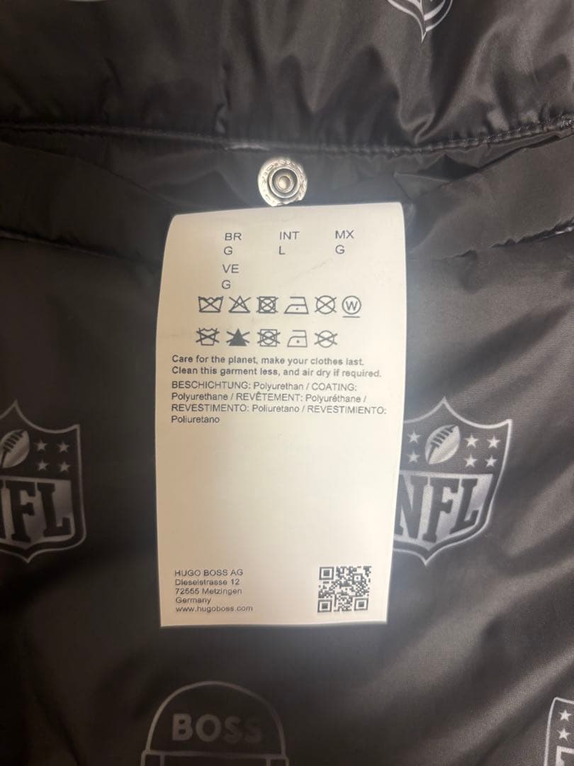 n*a様 HUGO BOSS 日本非売品ブラック ボンバージャケット NFLロゴ