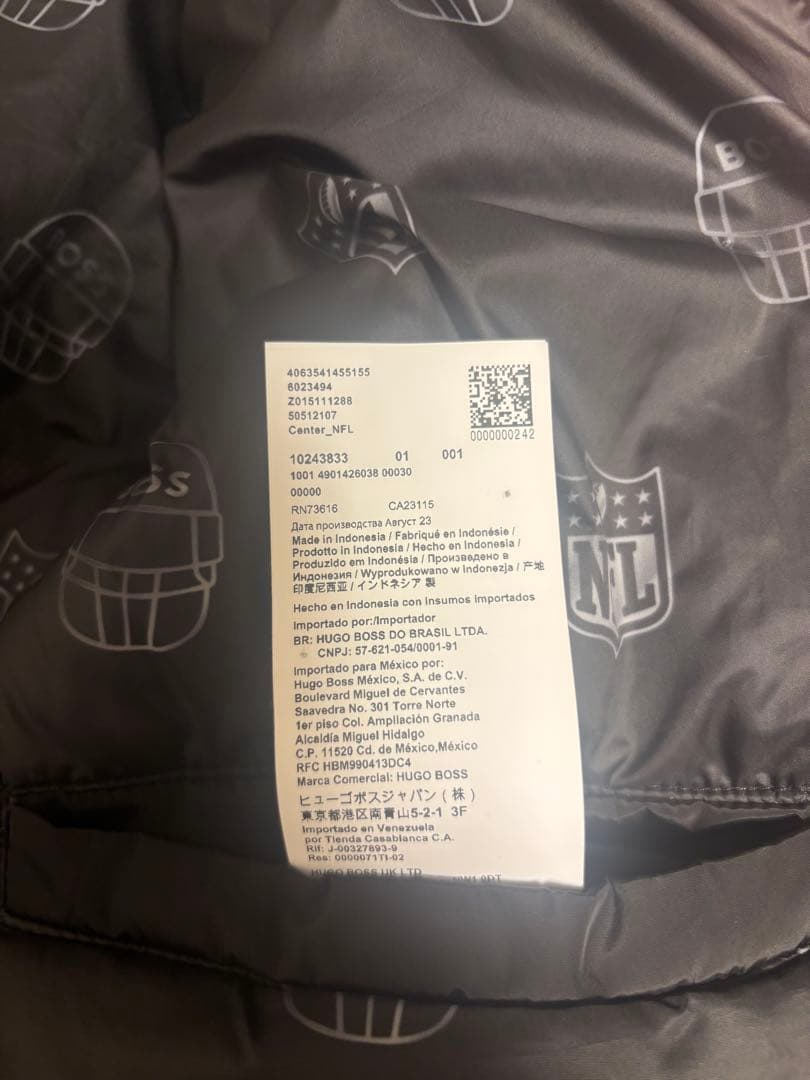 n*a様 HUGO BOSS 日本非売品ブラック ボンバージャケット NFLロゴ