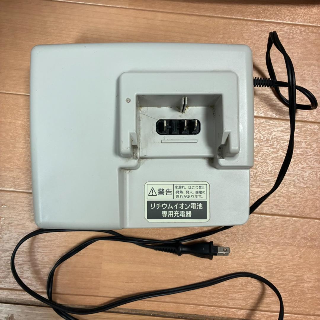 引き取り限定】パナソニック ビビ DX 電動アシスト自転車 充電器付き シルバー