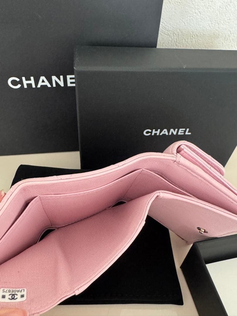 CHANEL クラシック スモール フラップ ウォレット ピンク 3つ折り財布