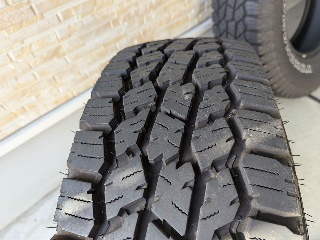 専用　難有り　ヨコハマ GEOLANDAR A/T 4 LT265/75R16