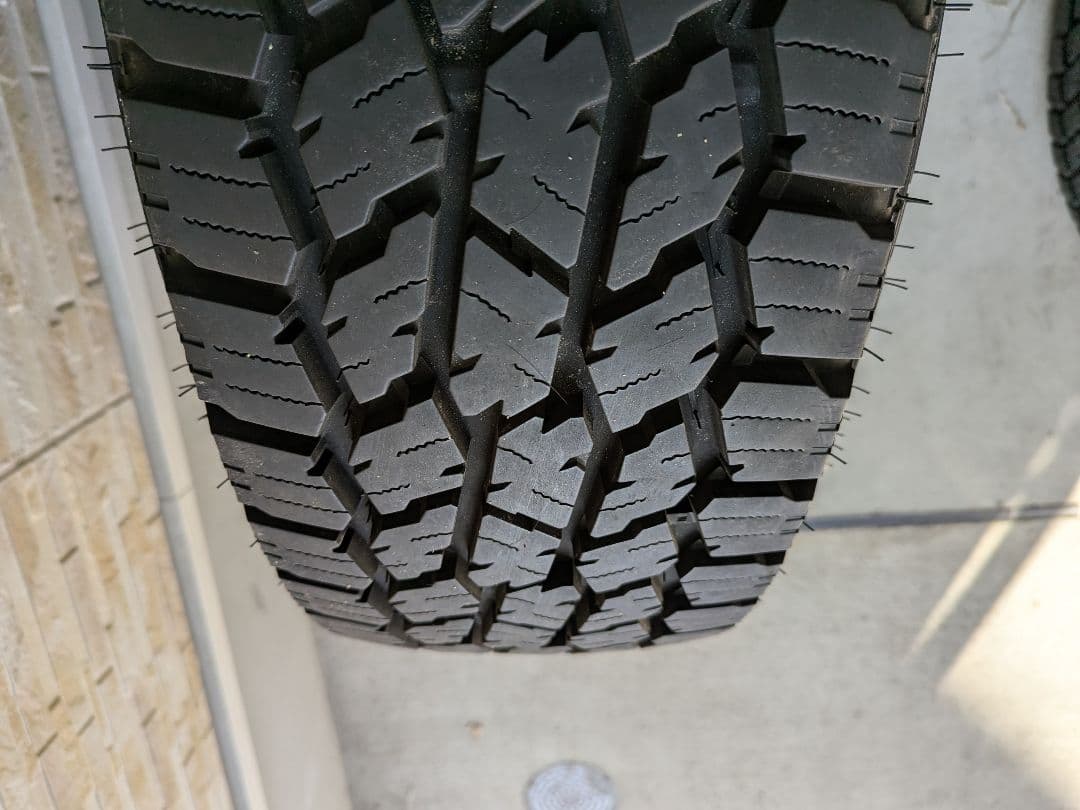 専用　難有り　ヨコハマ GEOLANDAR A/T 4 LT265/75R16