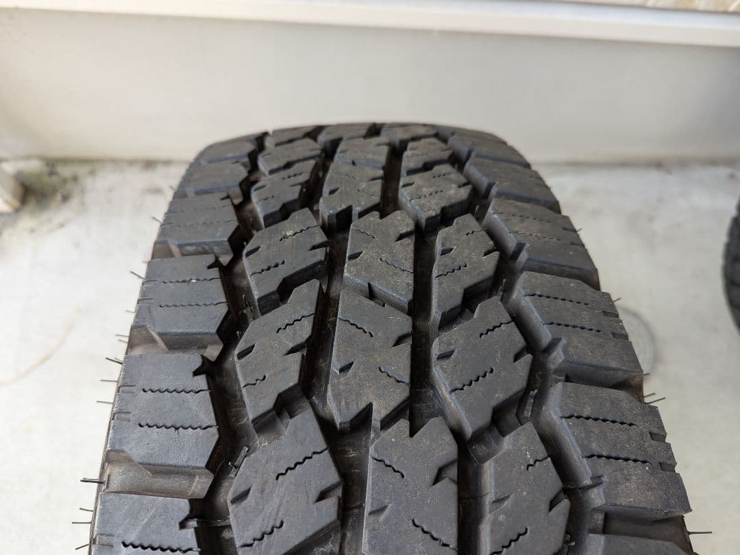 専用　難有り　ヨコハマ GEOLANDAR A/T 4 LT265/75R16