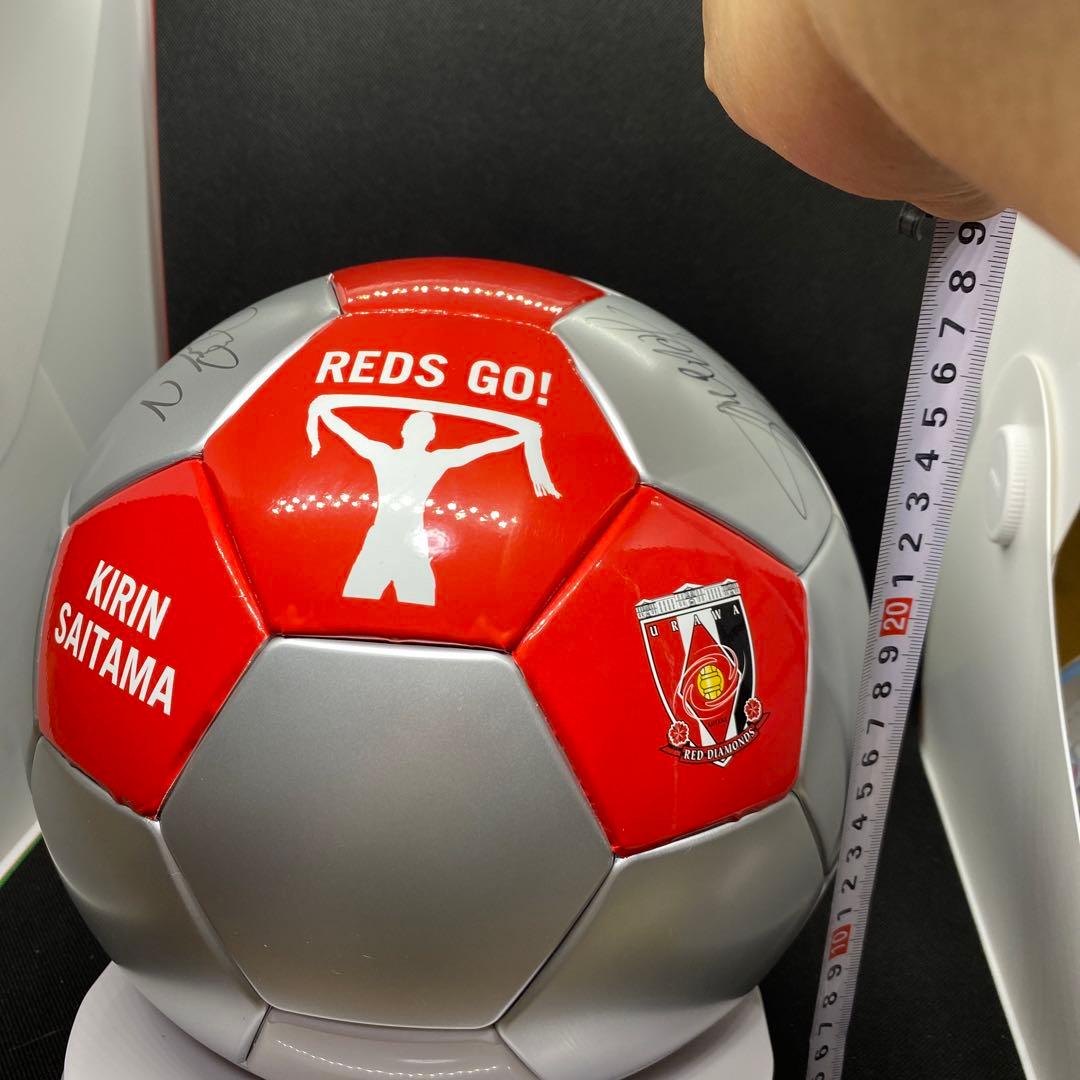 浦和レッズオリジナルサッカーボール型冷温庫RG-S04 サイン入り良品