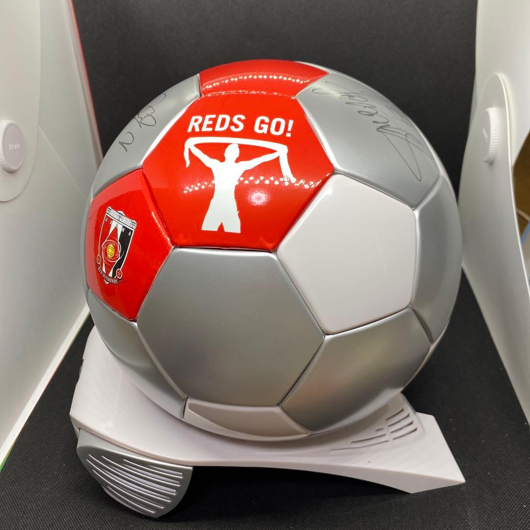 浦和レッズオリジナルサッカーボール型冷温庫RG-S04 サイン入り良品