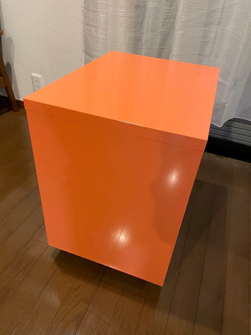 asplund スチールキャビネット　オレンジ