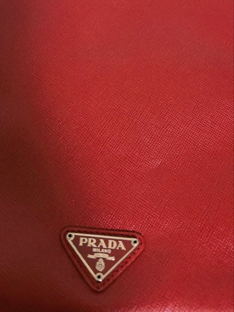 プラダ　PRADA iPadケース　タブレットケース 赤　三角ロゴ