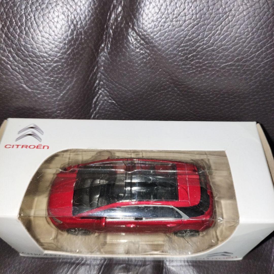レアCITROËN C4 Picassoミニカー3インチ　シトロエン　ピカソ
