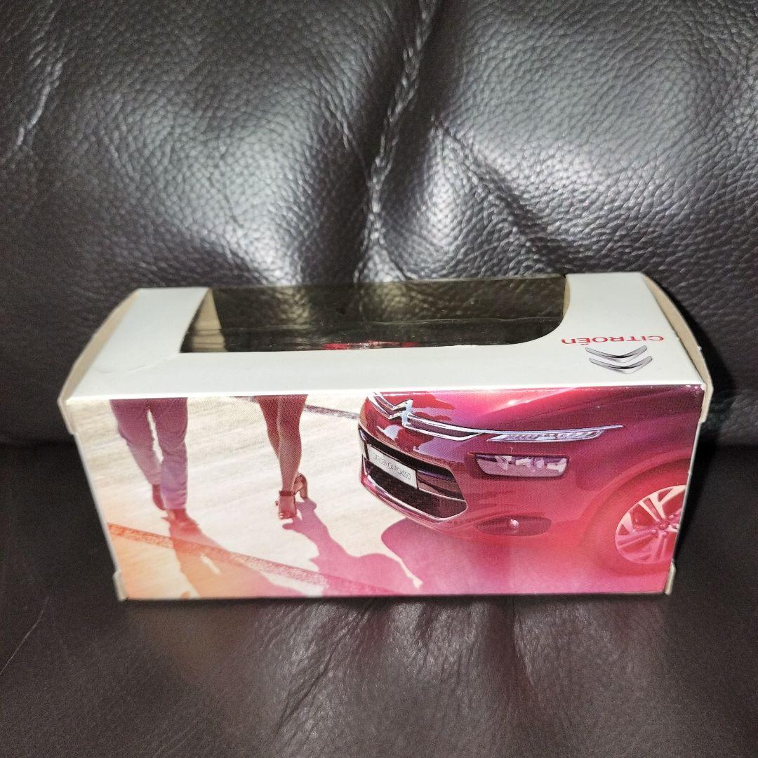 レアCITROËN C4 Picassoミニカー3インチ　シトロエン　ピカソ