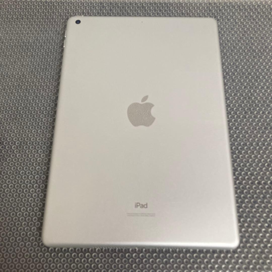 690【早い者勝ち】iPad8 第8世代 32GB WIFIモデル☆