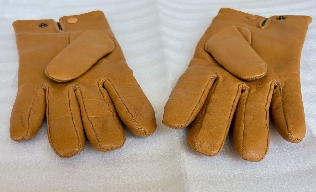 【ほぼ新品】ユナイテッドアローズ手袋 　キャメル 羊革 イタリア製 裏地カシミア