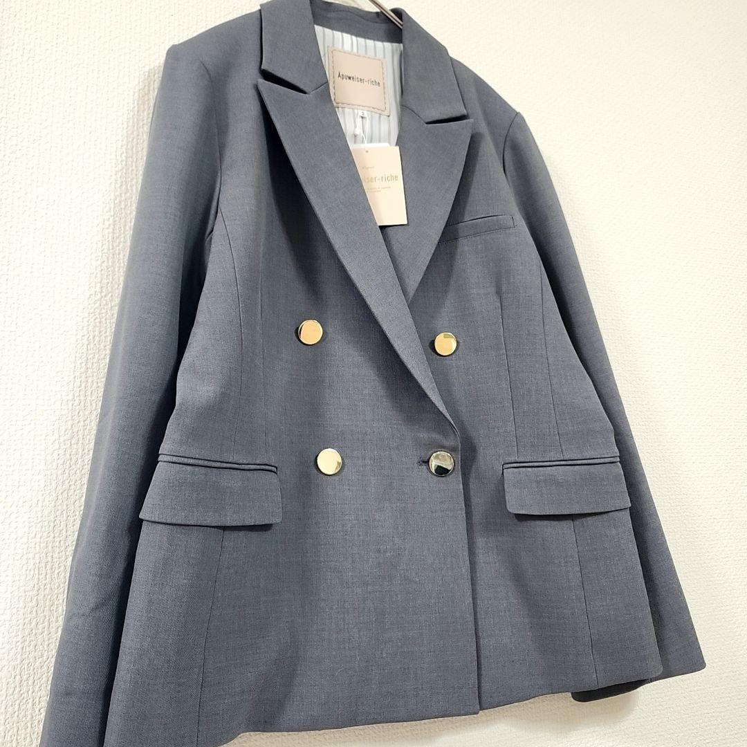 r*】様 新品✨Apuweiser-riche エンブレムブローチ付きテーラージ
