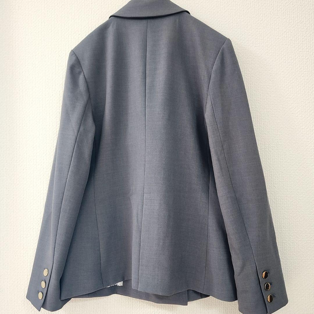 r*】様 新品✨Apuweiser-riche エンブレムブローチ付きテーラージ