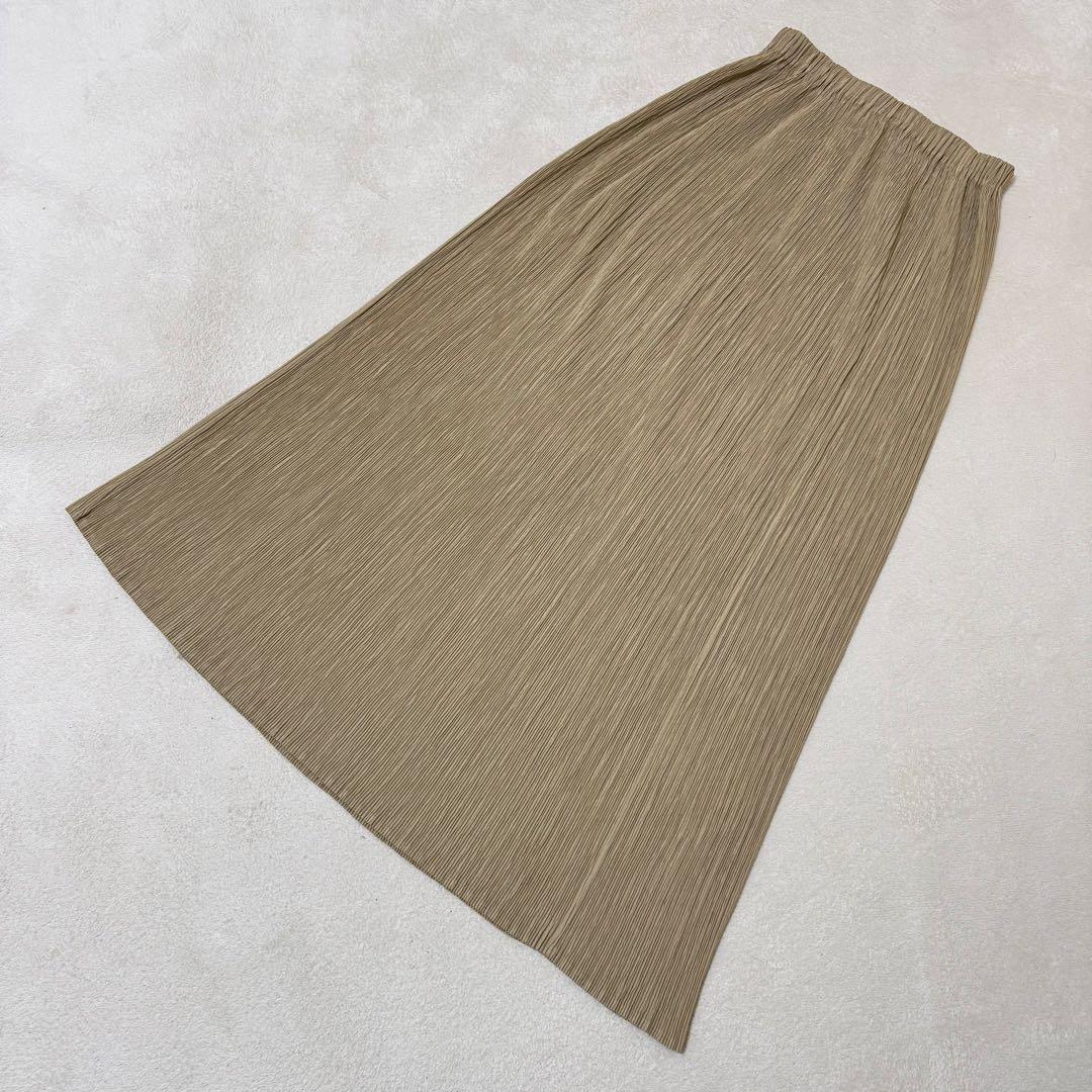 ISSEY MIYAKE プリーツ　マキシ丈　ベージュ　Mサイズ ロングスカート