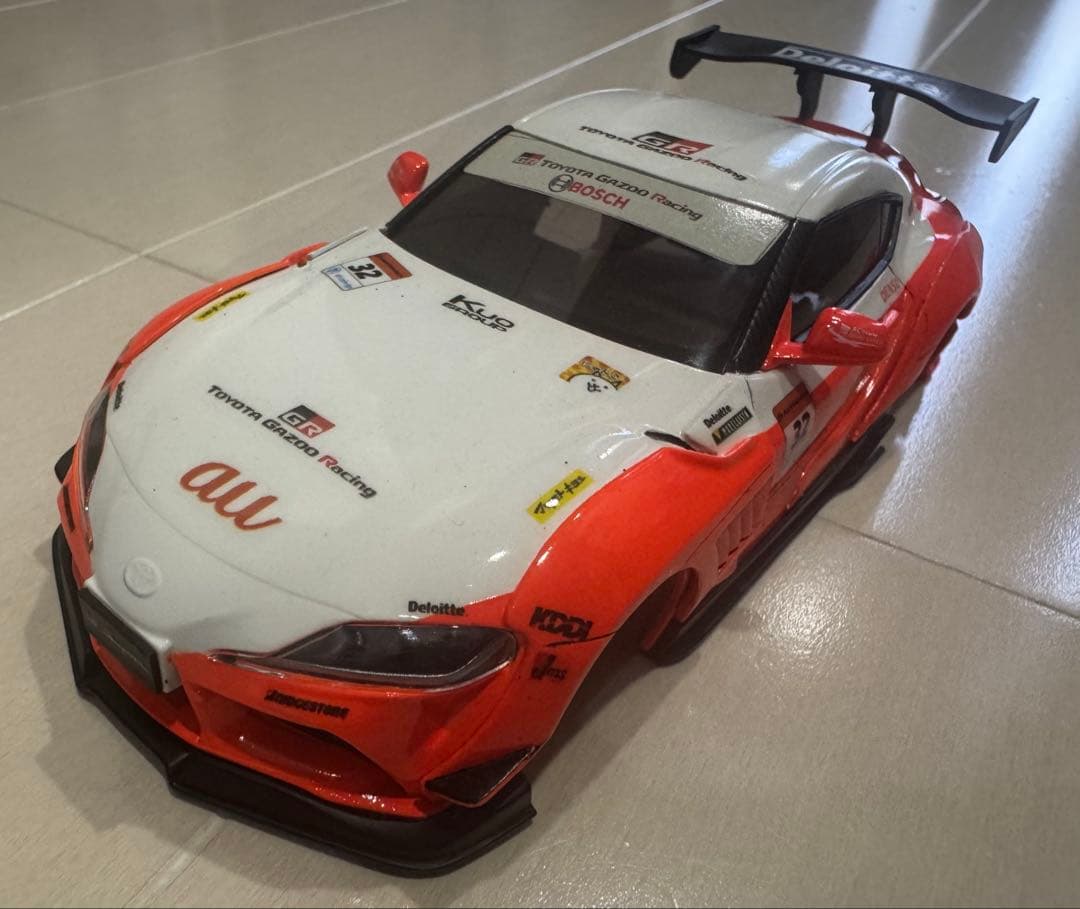 ま*ゃ様 京商ミニッツ GRスープラ ガレージヒロフルエアロ　自家塗装　au仕様