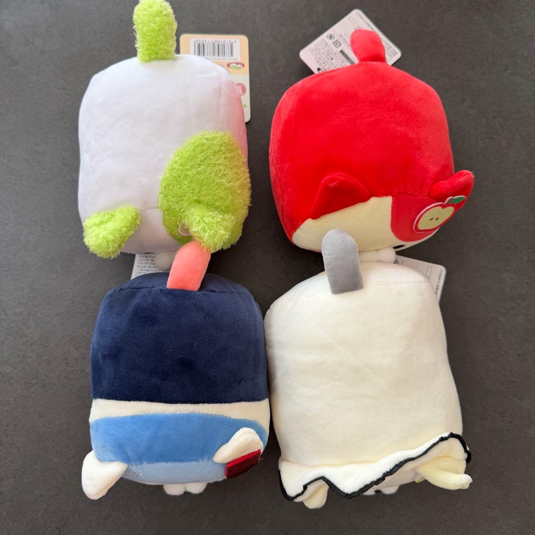 【新品】　ころころにゃんこ　ぬいぐるみ　4体セット