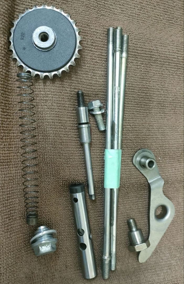 モンキー系クランクケース　１２V 　ベアリング 新品　ジャズ