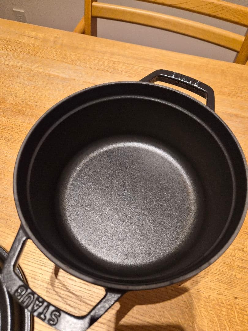 ストウブ　STAUB LA COCOTTE 両手鍋 黒　中古