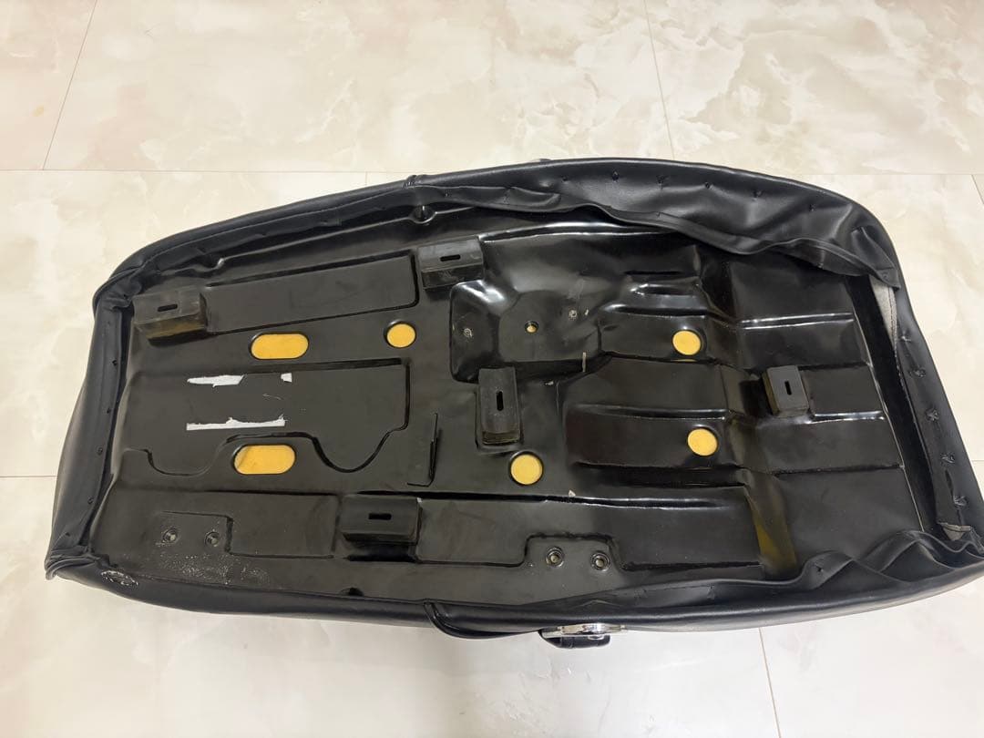 カワサキZ用シート　Z1、KZ900