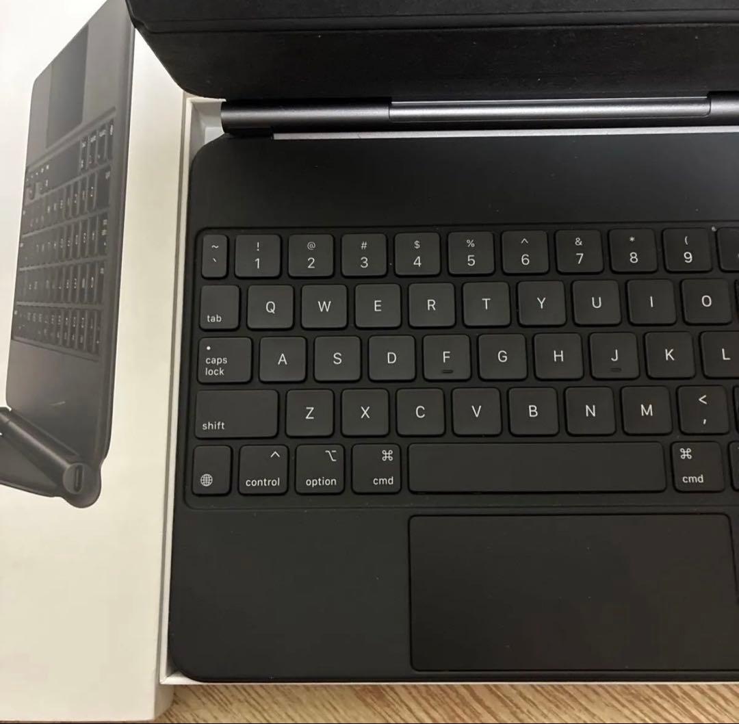 極美品11インチ Magic Keyboard