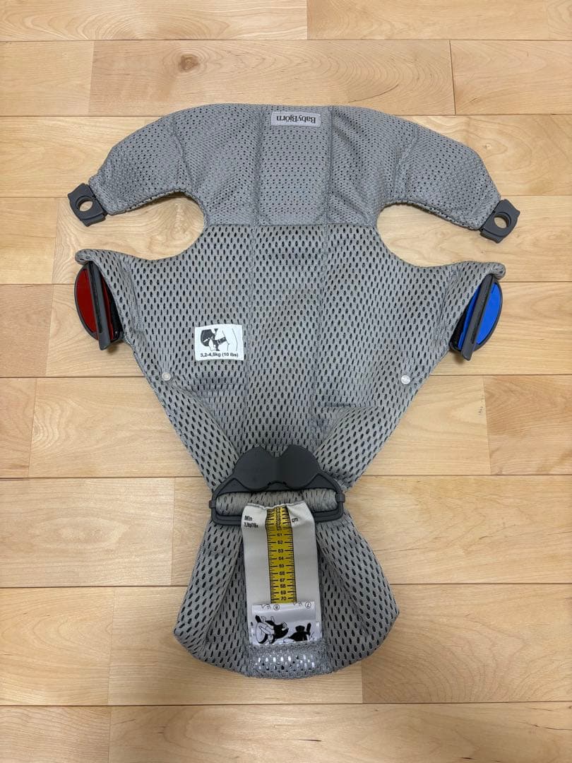 【美品】ベビービョルン ベビーキャリアMINI Airメッシュ　グレー