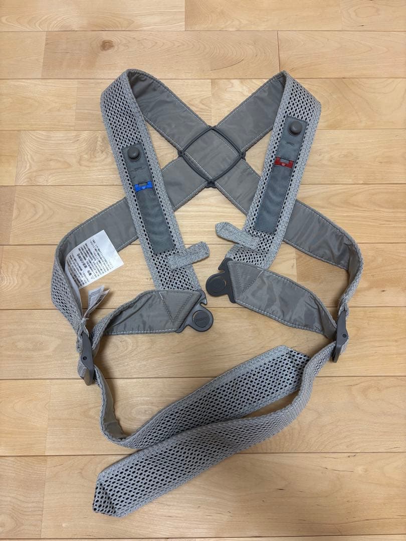 【美品】ベビービョルン ベビーキャリアMINI Airメッシュ　グレー