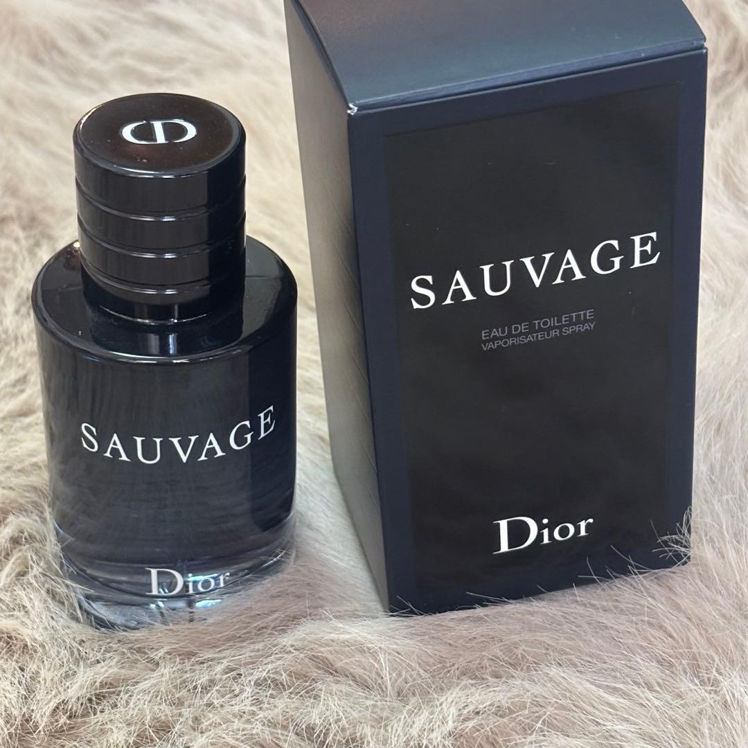 【きいろ】新品未使用　DIOR ソヴァージュ オードゥトワレ　60ml