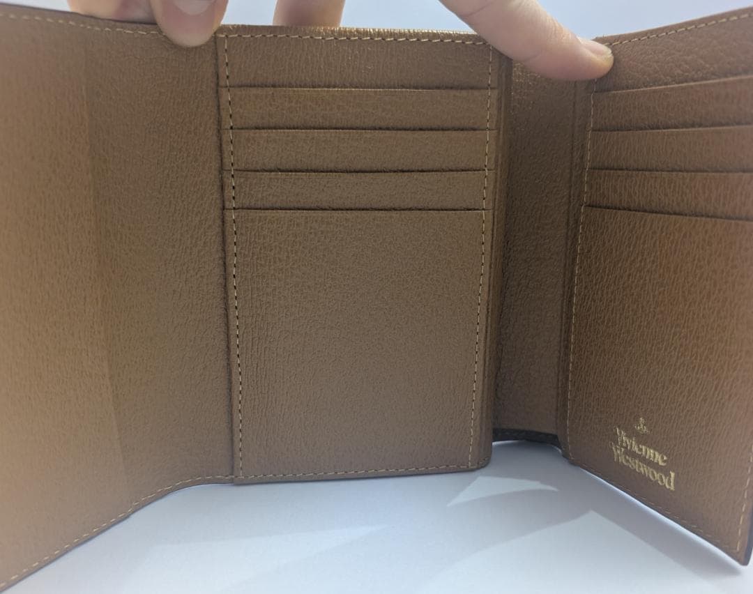 【美品】ヴィヴィアンウエストウッド がま口三つ折り財布 キャメル