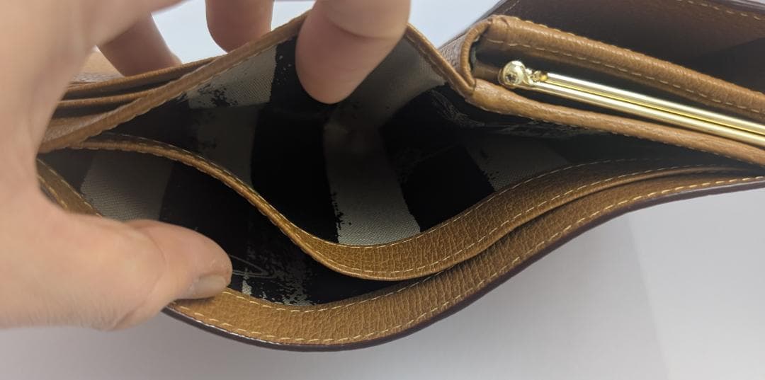 【美品】ヴィヴィアンウエストウッド がま口三つ折り財布 キャメル