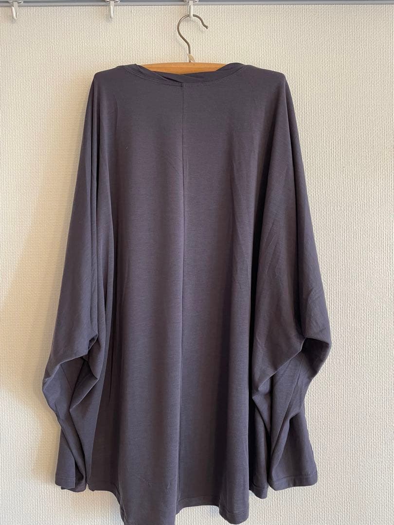 イージーヨガ　ロングスリーブ新品